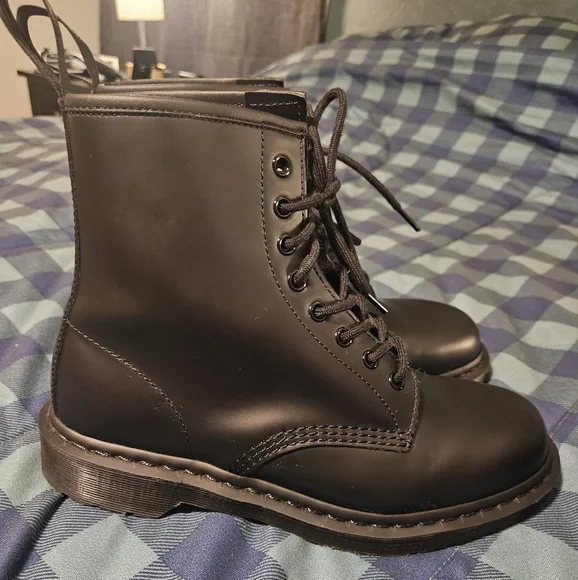 Dr Martens 1460 Mono Boots - Picture 2 of 10